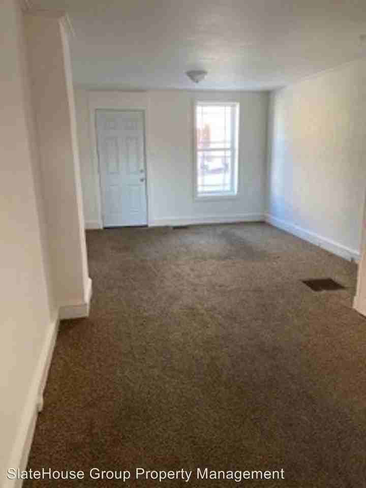 536 S 11th St - Photo 2 of 17