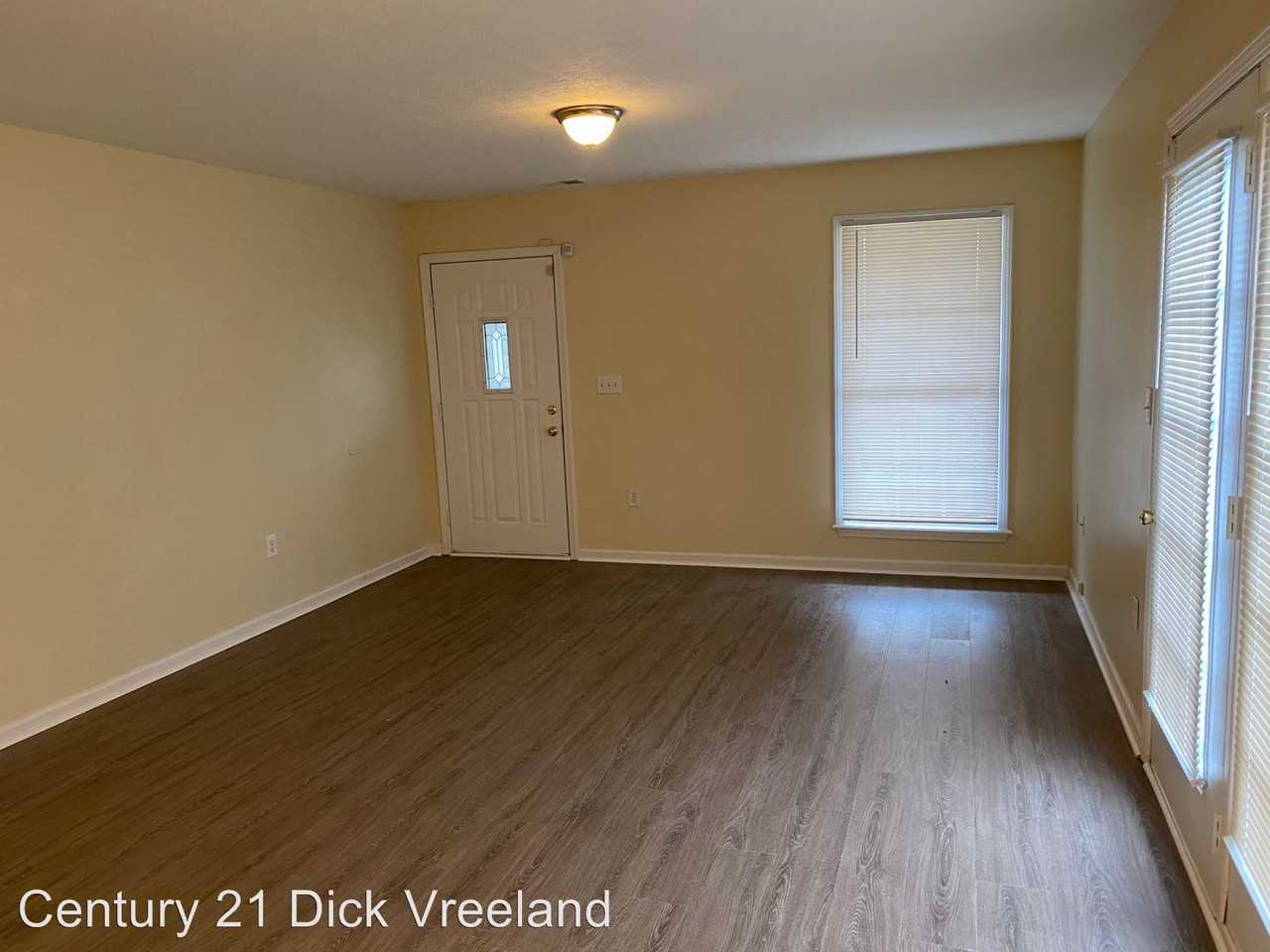 3713 Sonoma Lane - Photo 3 of 9