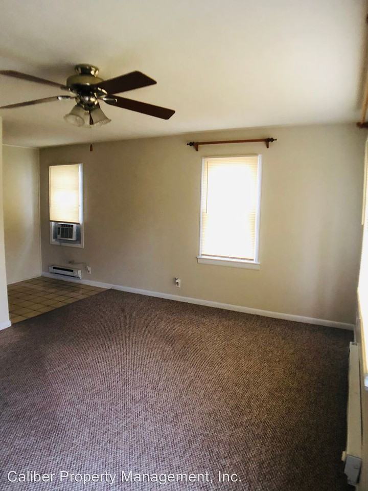 2229 Virginia Ave - Photo 2 of 10