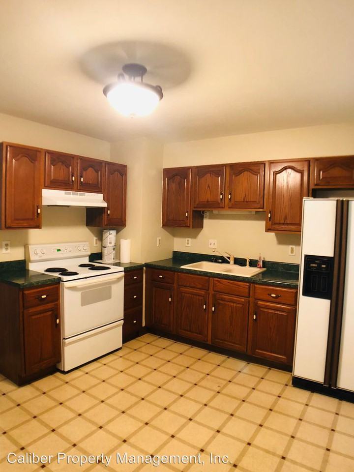 2229 Virginia Ave - Photo 3 of 10