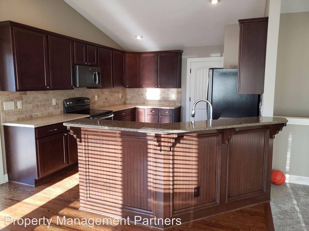 8533 Candlewood Ct. - Photo 3 of 29