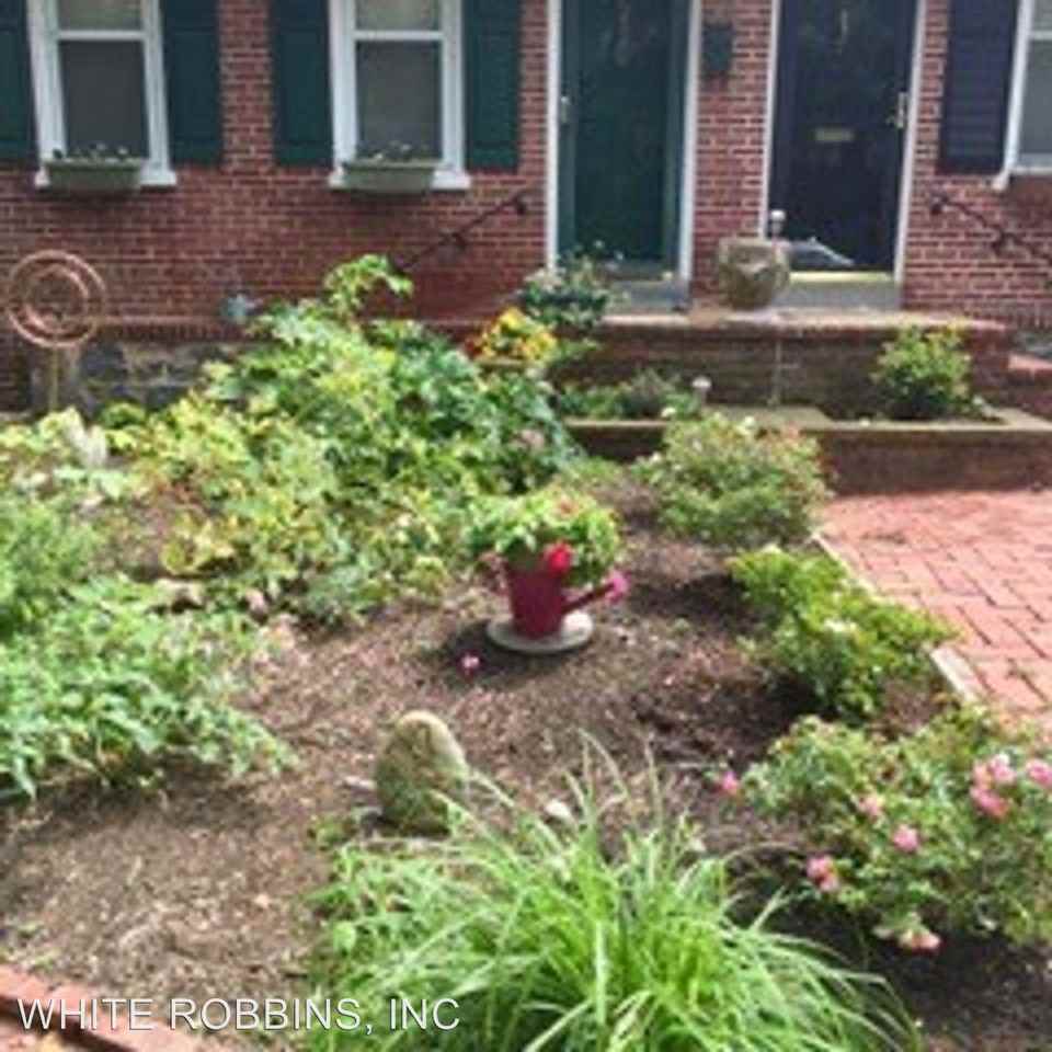 2426 Riddle Ave - Photo 3 of 19