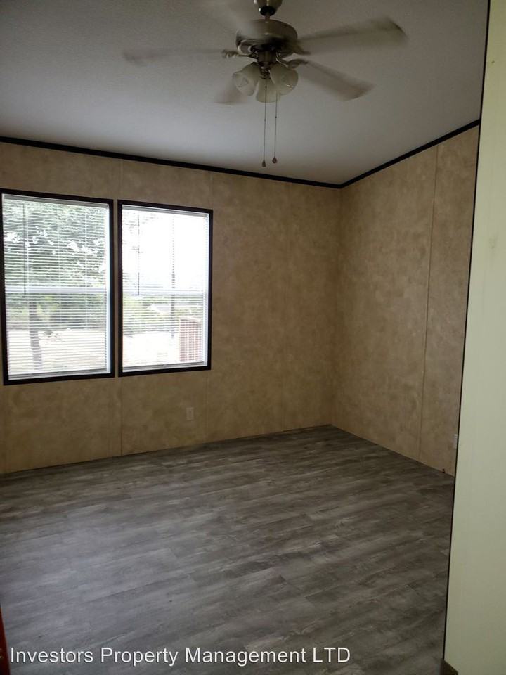 1051 Tamarack Shores - Photo 2 of 7