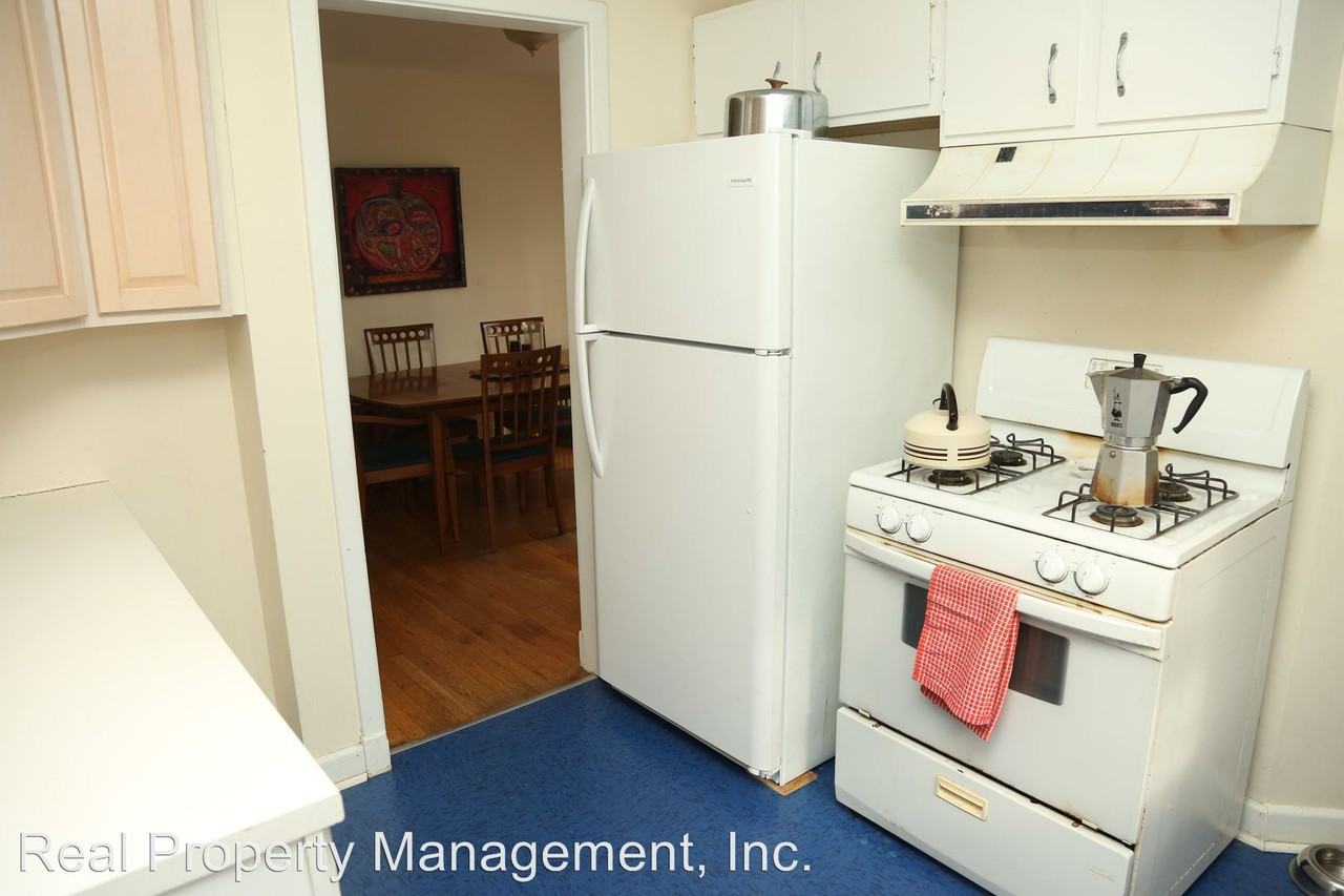 1605 Del Mar Dr. - Photo 3 of 14