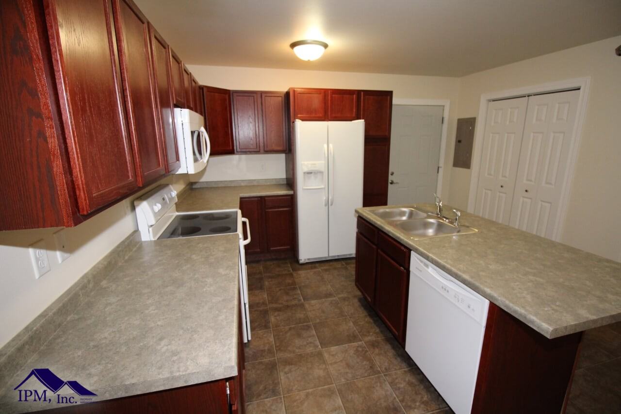 1625 12th St NW - Photo 3 of 13