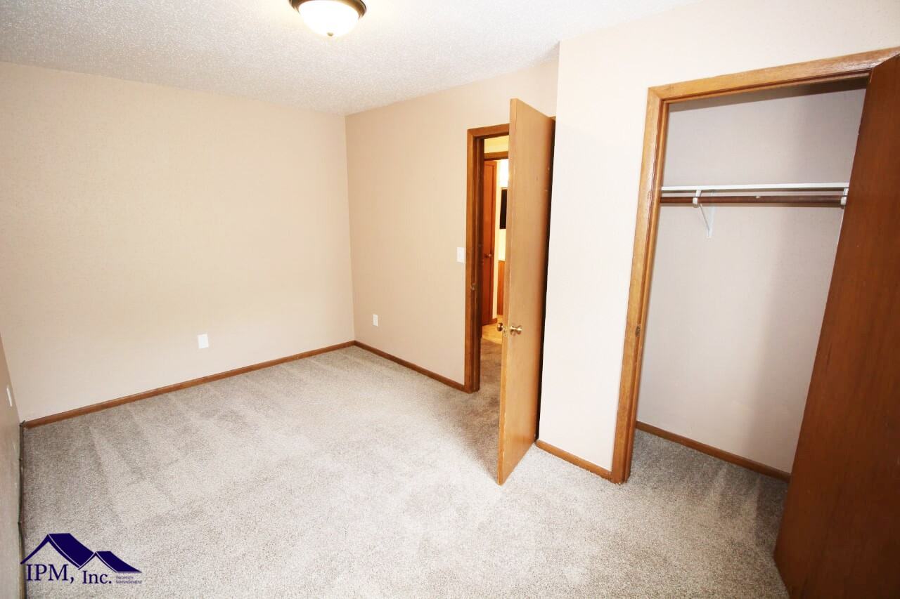 309 Park Rd - Photo 7 of 20