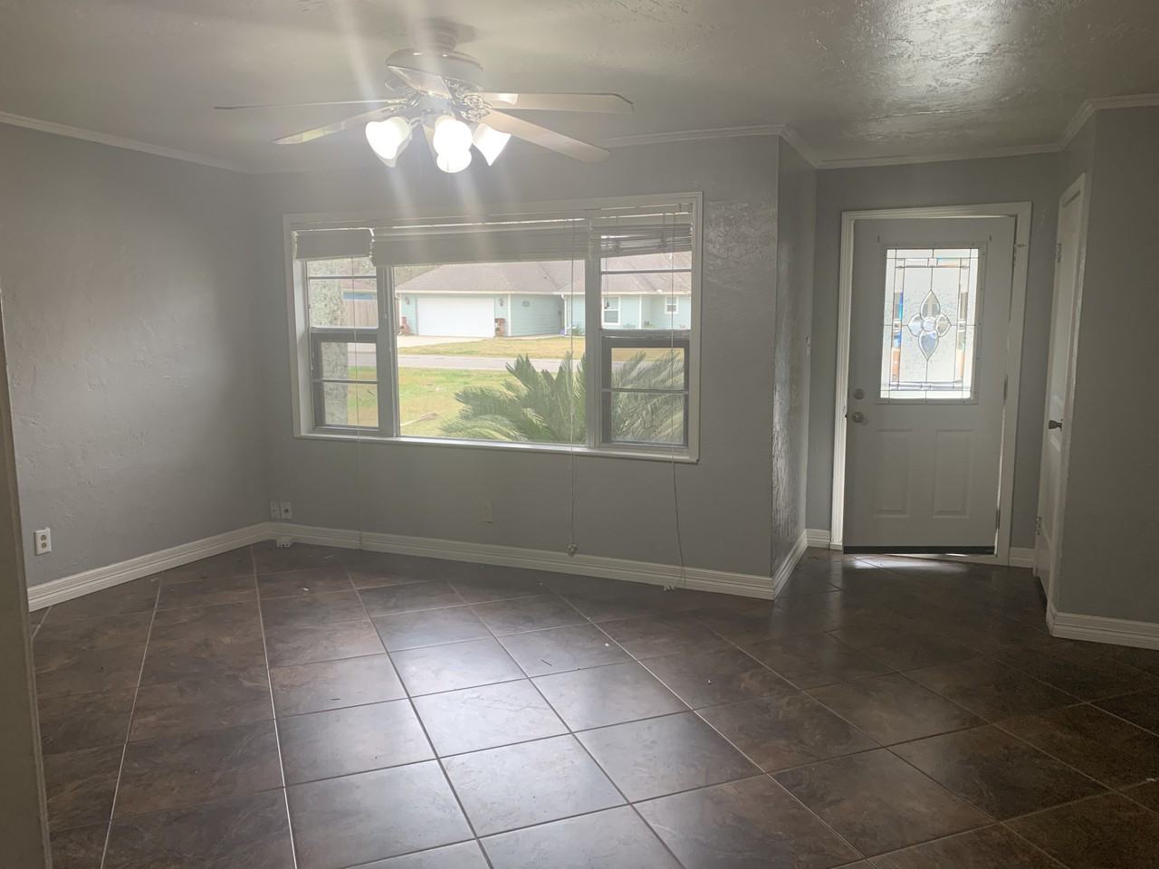 3152 Cherry Ave - Photo 3 of 13