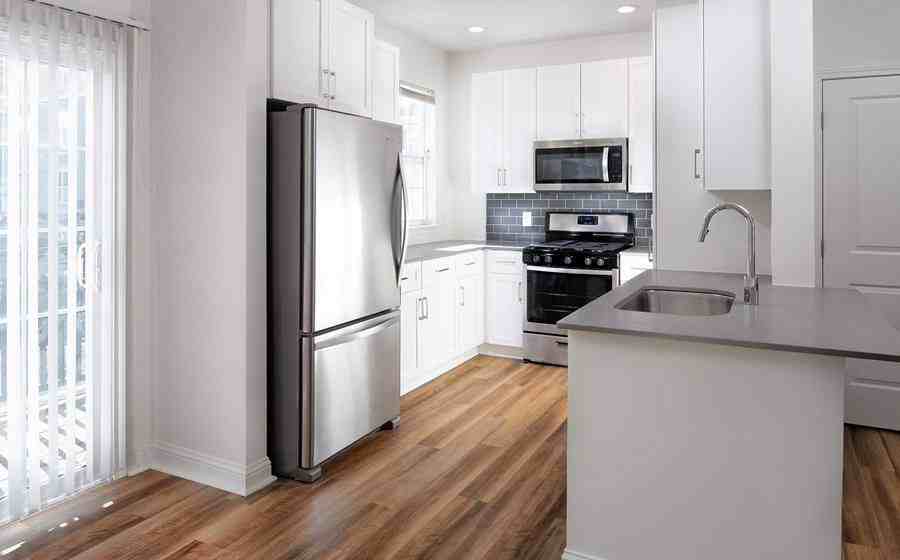 Avalon Cohasset - Photo 2 of 23