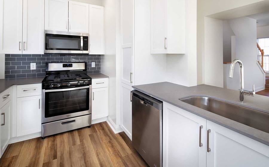 Avalon Cohasset - Photo 3 of 23