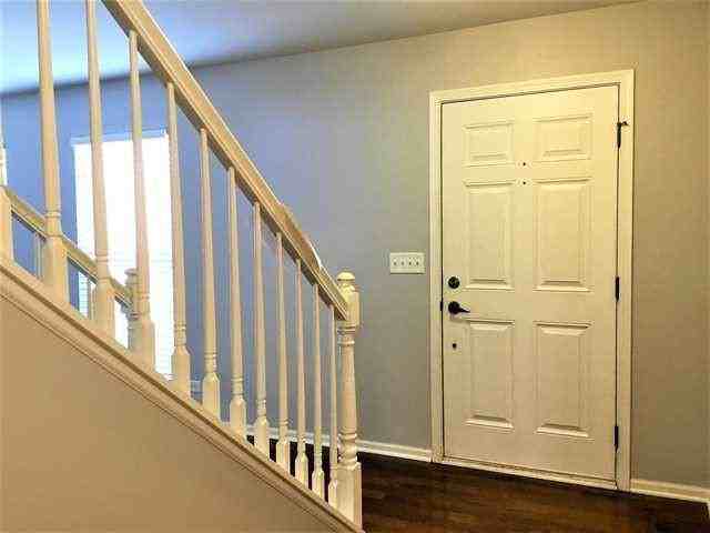 630 Deames Street - Photo 2 of 19