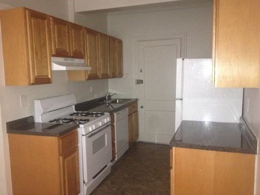 2491 N 50th St - Photo 3 of 7