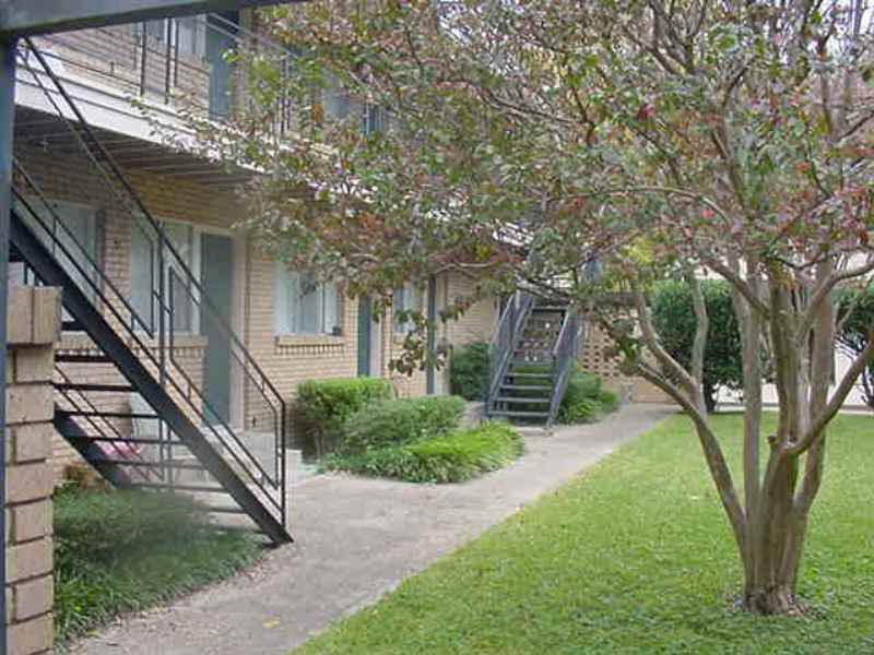 5639 Matalee Ave E - Photo 2 of 8