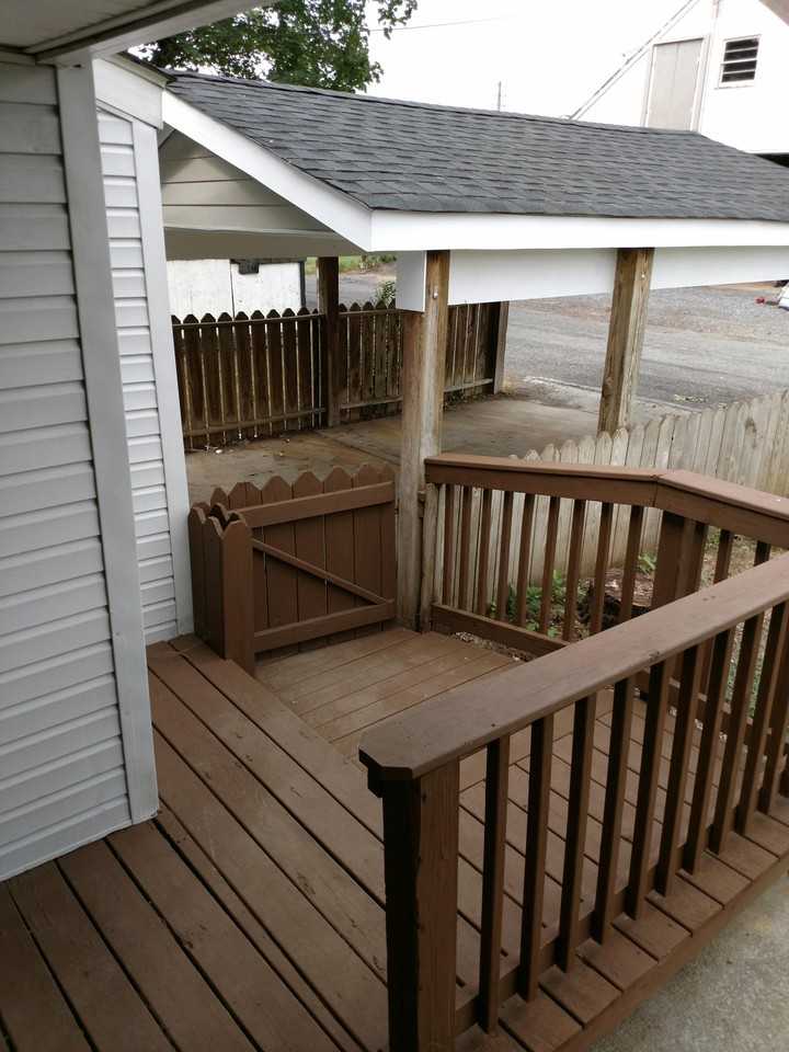 Main House - Photo 2 of 44