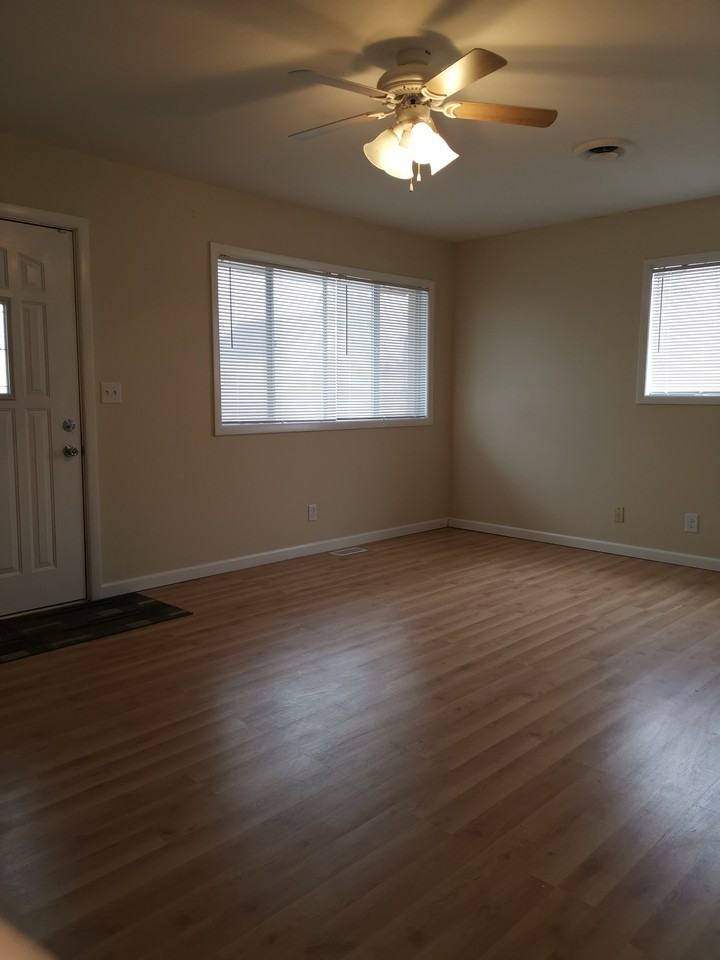 3314 Halsted St - Photo 2 of 4