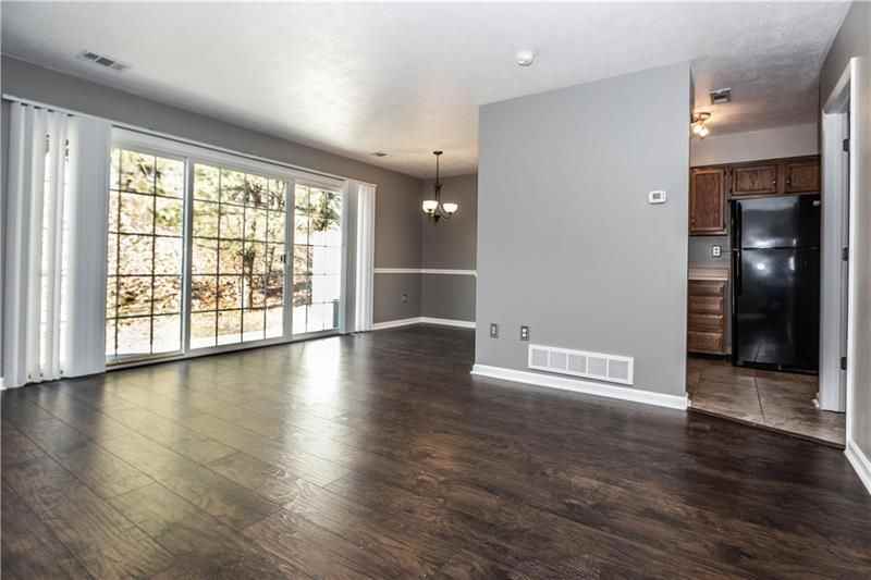 587 Brandywine Dr - Photo 2 of 14