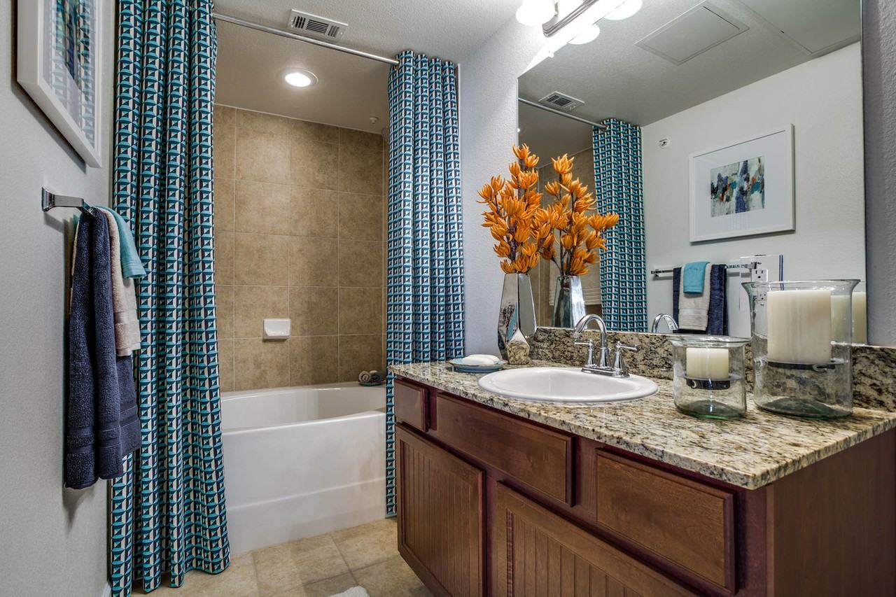 Orion McKinney Apartments - Photo 7 of 40