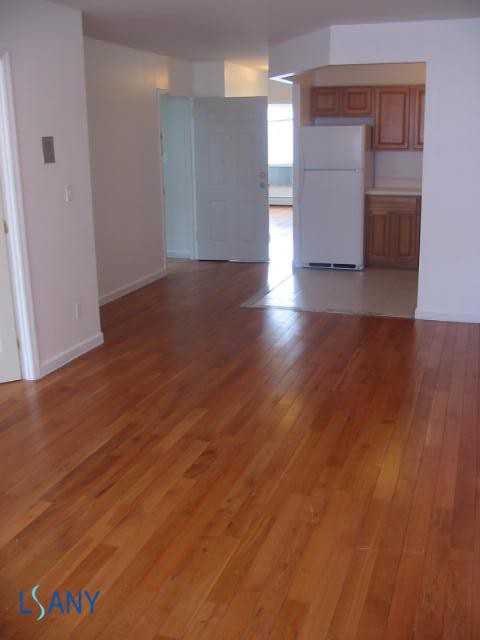 658 E 189th St. #3 - Photo 2 of 9