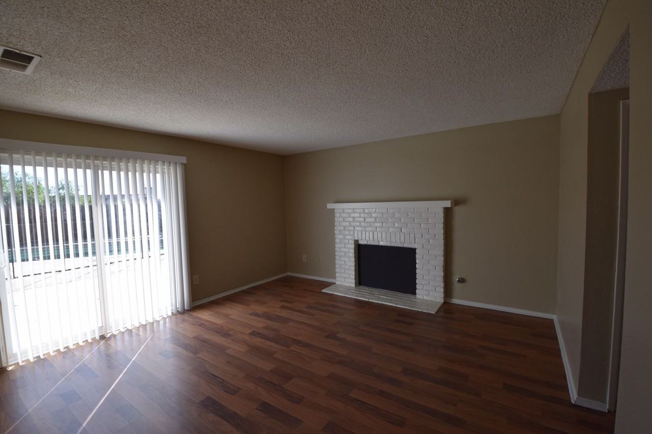 5941 Cynthia St - Photo 2 of 20