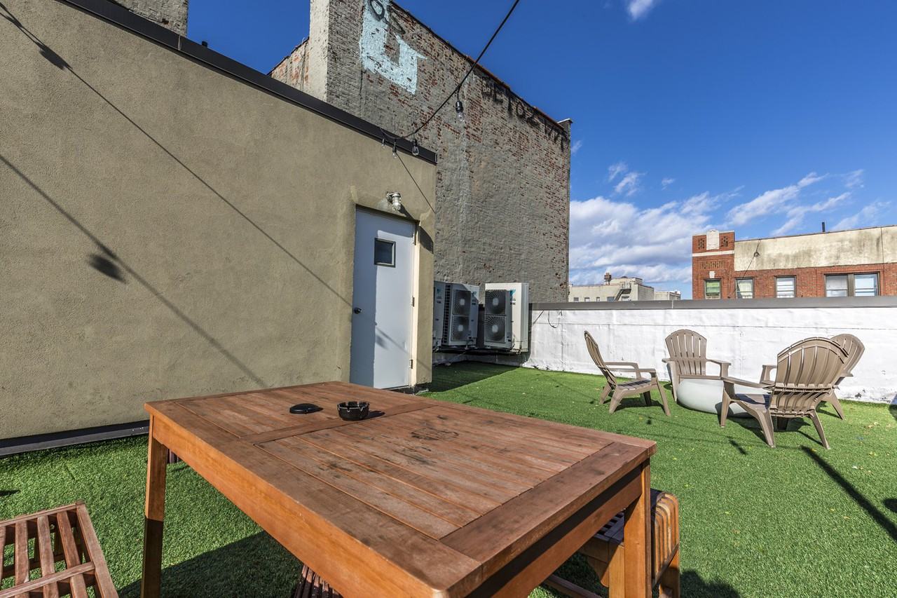 Modern Williamsburg flat with rooftop lounge Apartments in New York, NY