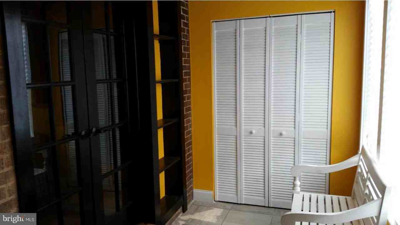 242 Cedar Avenue - Photo 3 of 30