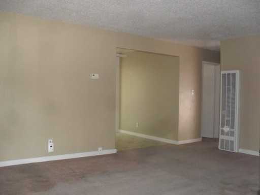 2295 Craig Ave - Photo 3 of 4
