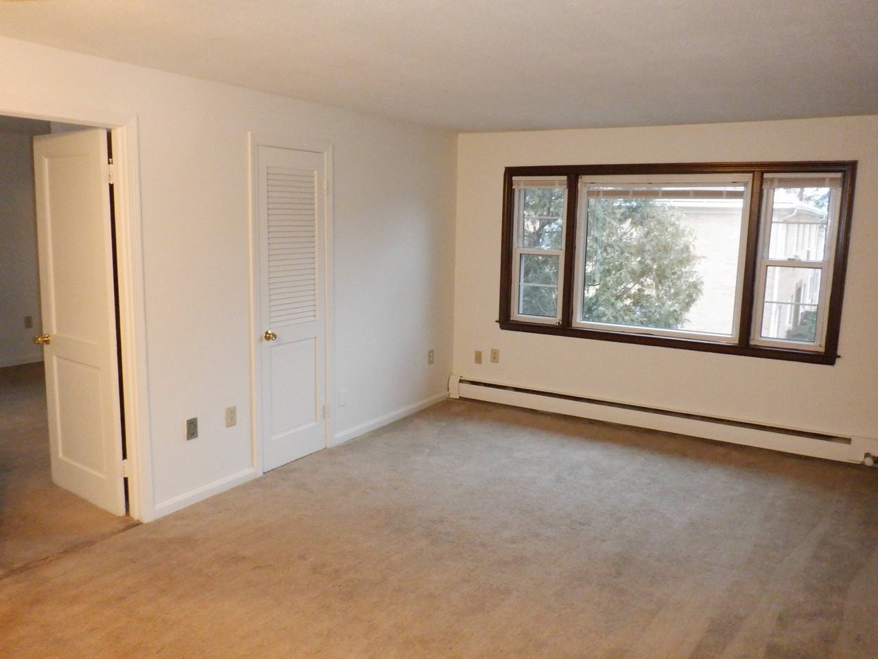 35 Deerfield Court J
