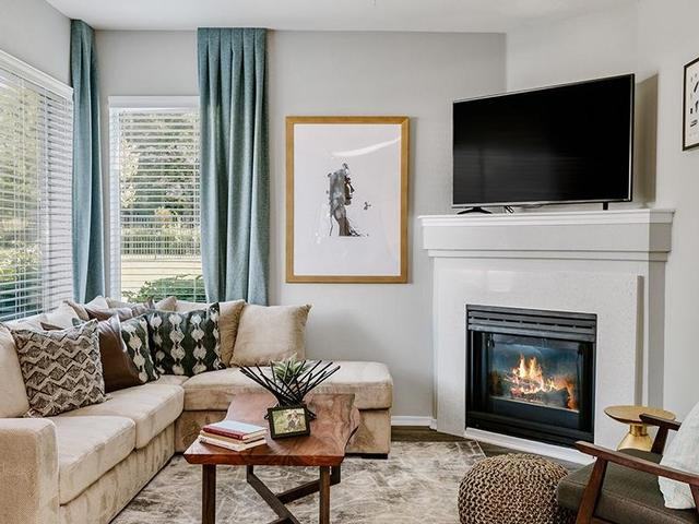 2605 S Miller Dr - Photo 7 of 16