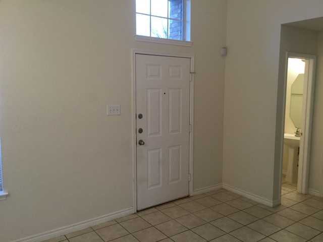 7702 Harbor Drive - Photo 2 of 20