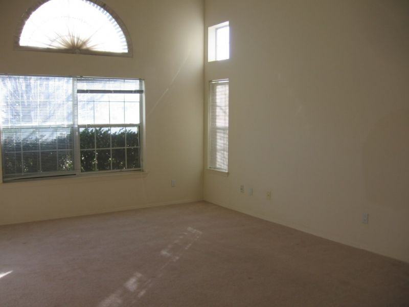 4525 Lobelia Nw - Photo 3 of 16