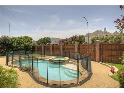 17858 Benchmark Dr - Photo 2 of 25