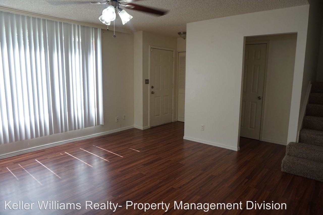 6604 N 43rd Ave 21261193 - Photo 2 of 21