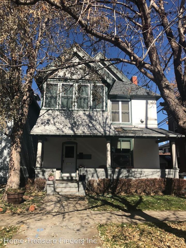 2113 E 16th - Photo 2 of 18