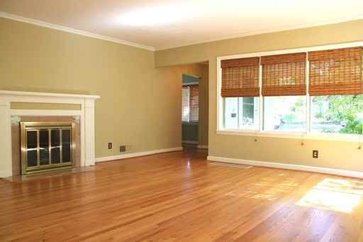 9941 NE Skidmore St - Photo 2 of 13