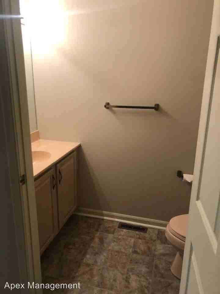 1662 Kevin Dr - Photo 2 of 12