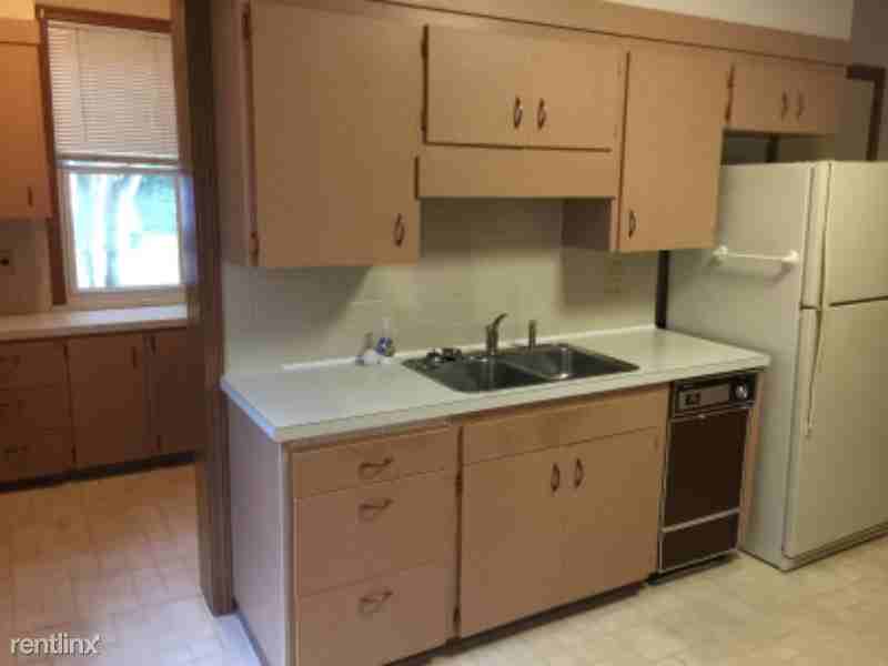 413 Robionwood Road 2 - Photo 2 of 9