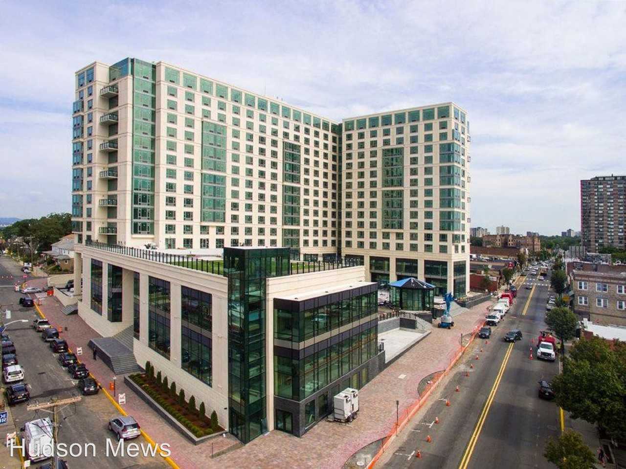 1 Towne Centre Drive Apartments for Rent in Cliffside Park, NJ 07010