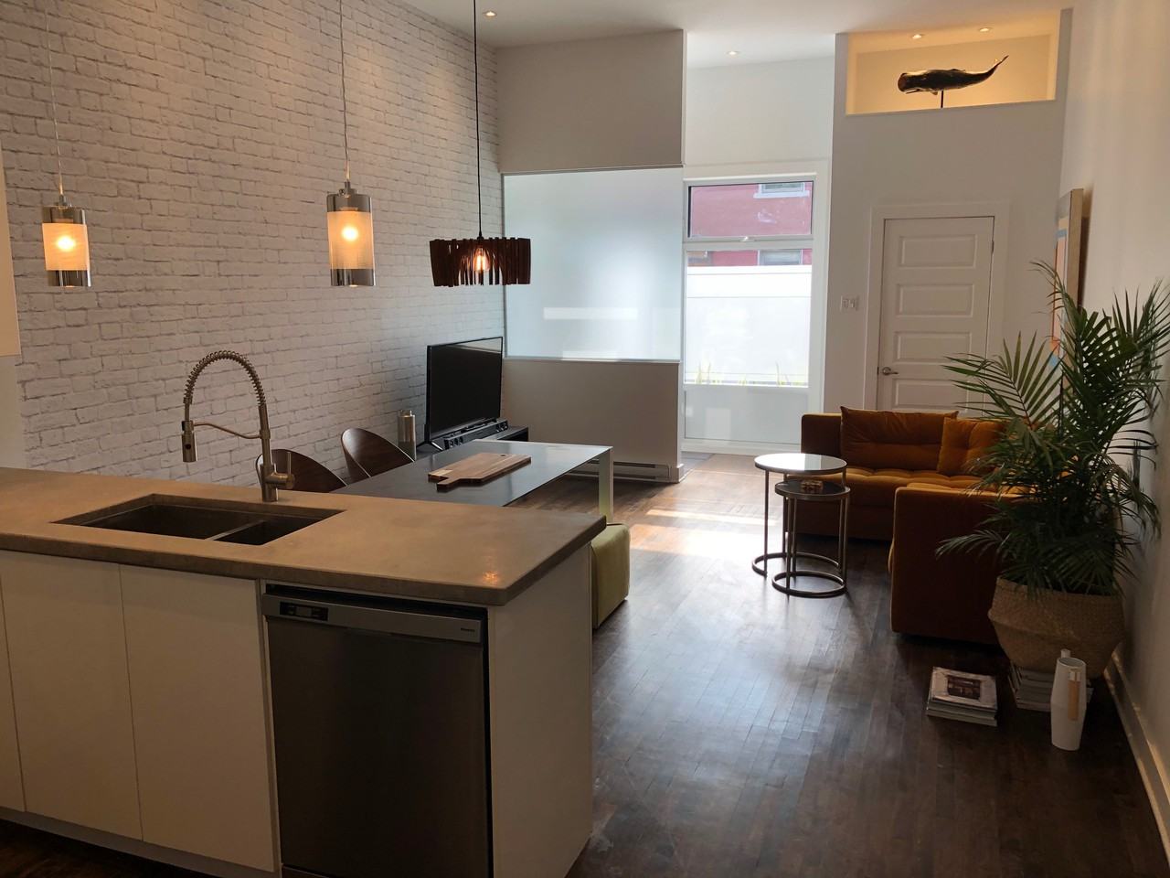 1860 Rue Favard - Photo 2 of 28