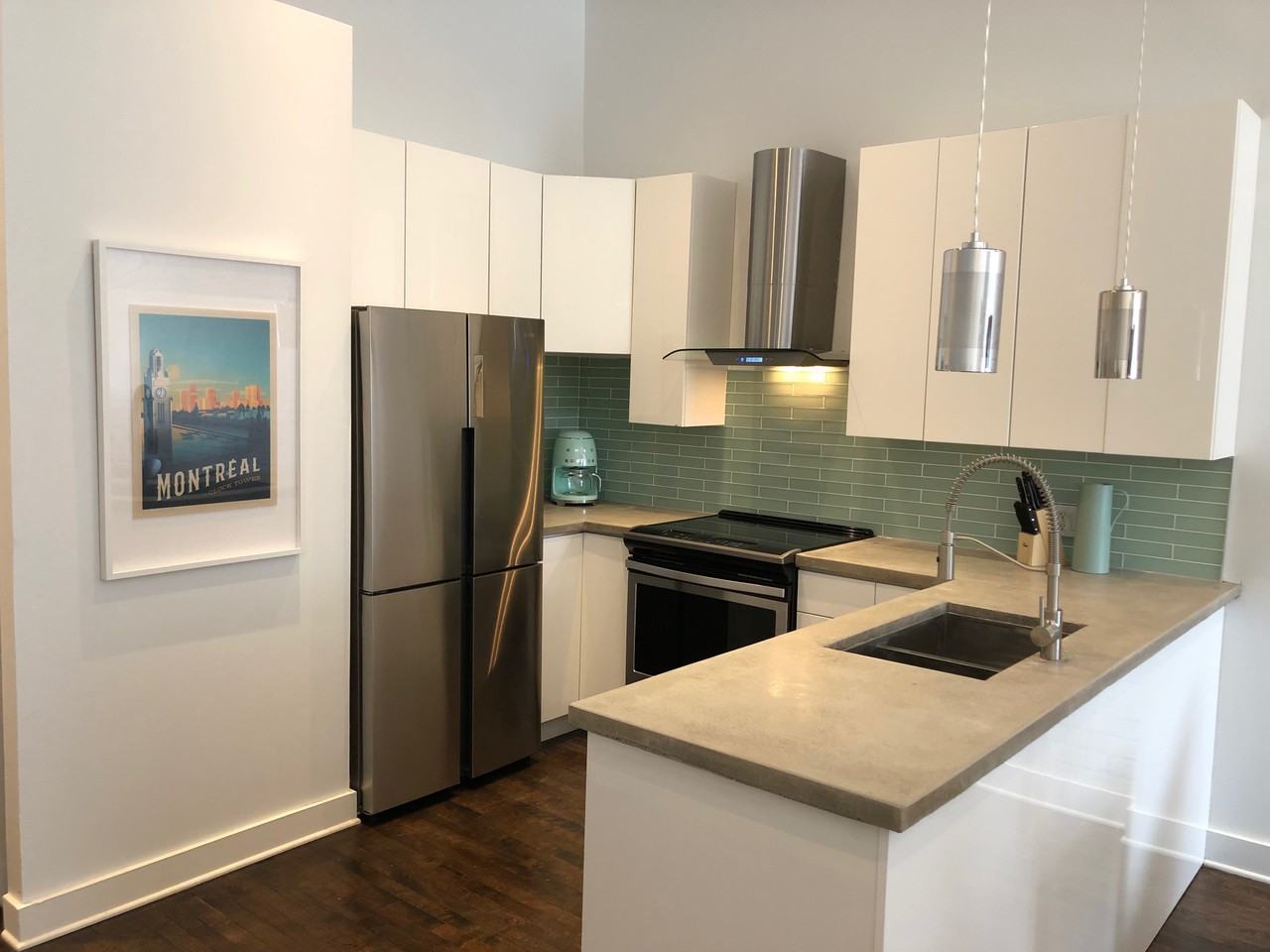 1860 Rue Favard - Photo 5 of 28