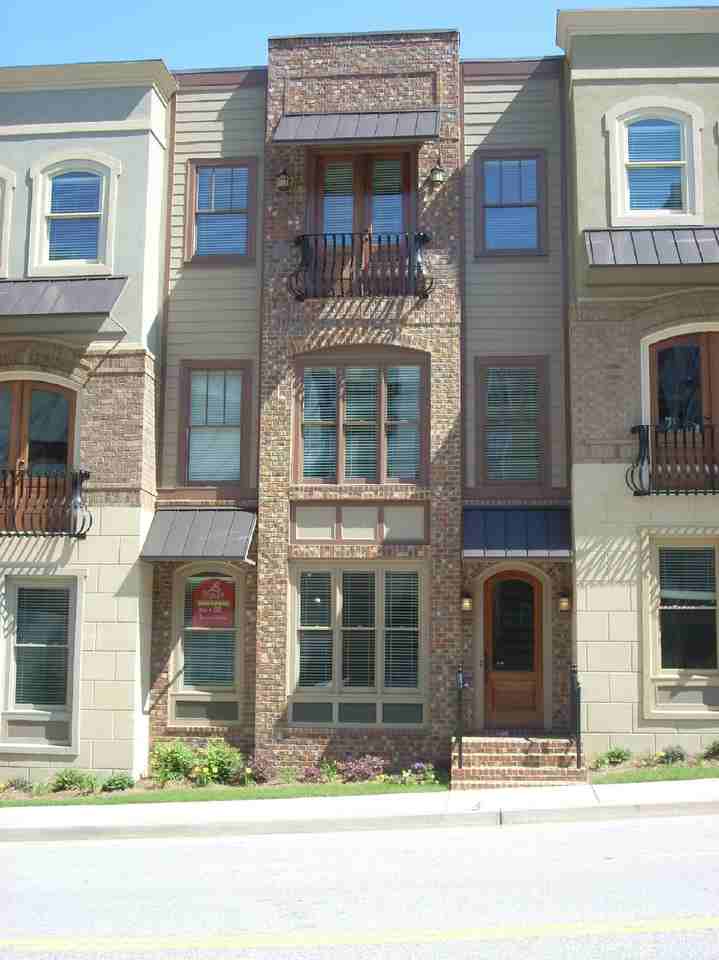 384 16th Street Northwest #3