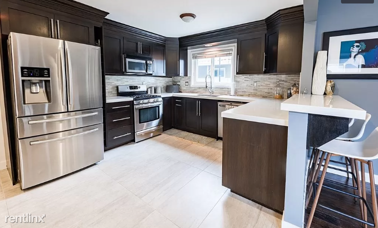 6161 Anthony Ave - Photo 3 of 10