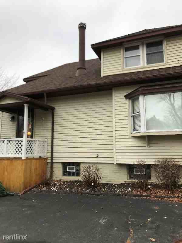 1152 Ogontz Ave - Photo 2 of 8