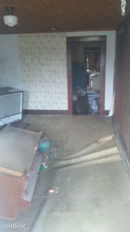 115 Water Dr - Photo 2 of 10