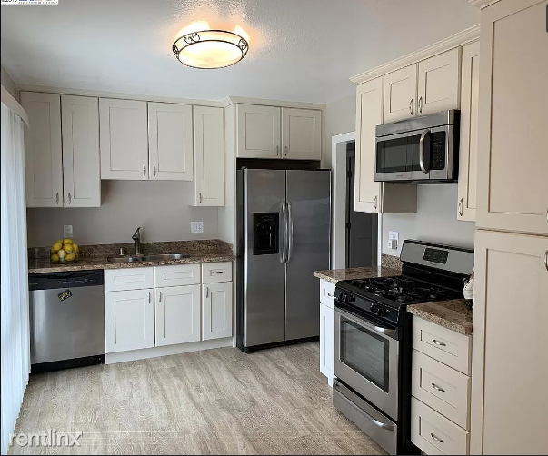 2948 Richard Ave - Photo 3 of 5