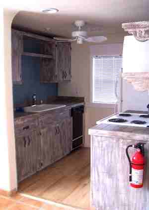 410 Sunset St - Photo 2 of 4