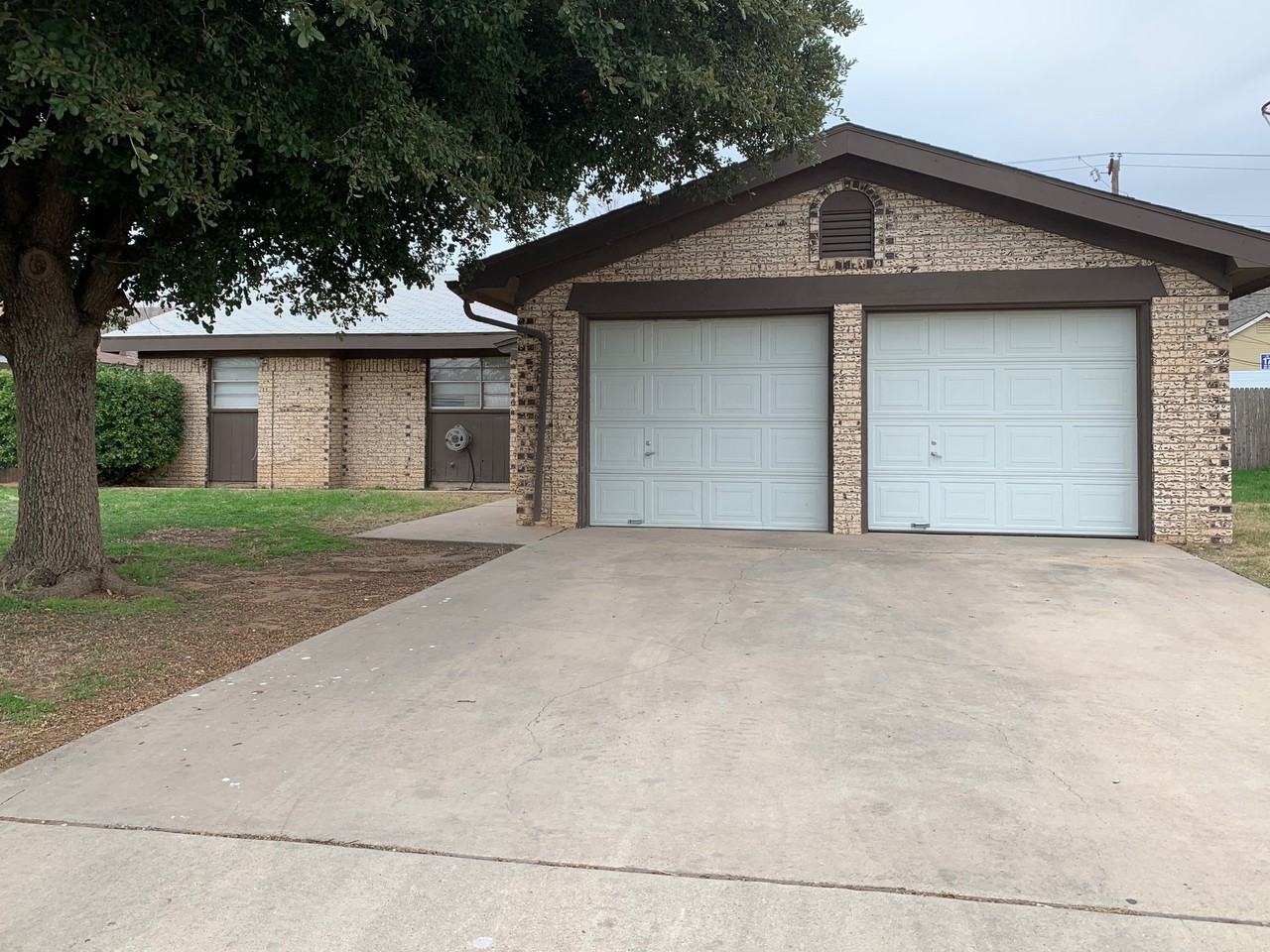 4421 Humble Ave - Photo 2 of 19