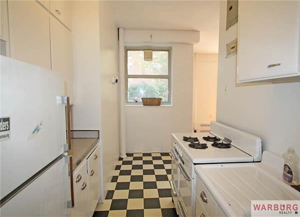 80 La Salle St - Photo 3 of 8