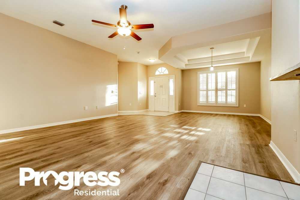 4806 Spring Side Drive - Photo 3 of 16