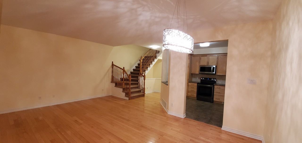 473 Celtic Ridge Cres - Photo 3 of 17