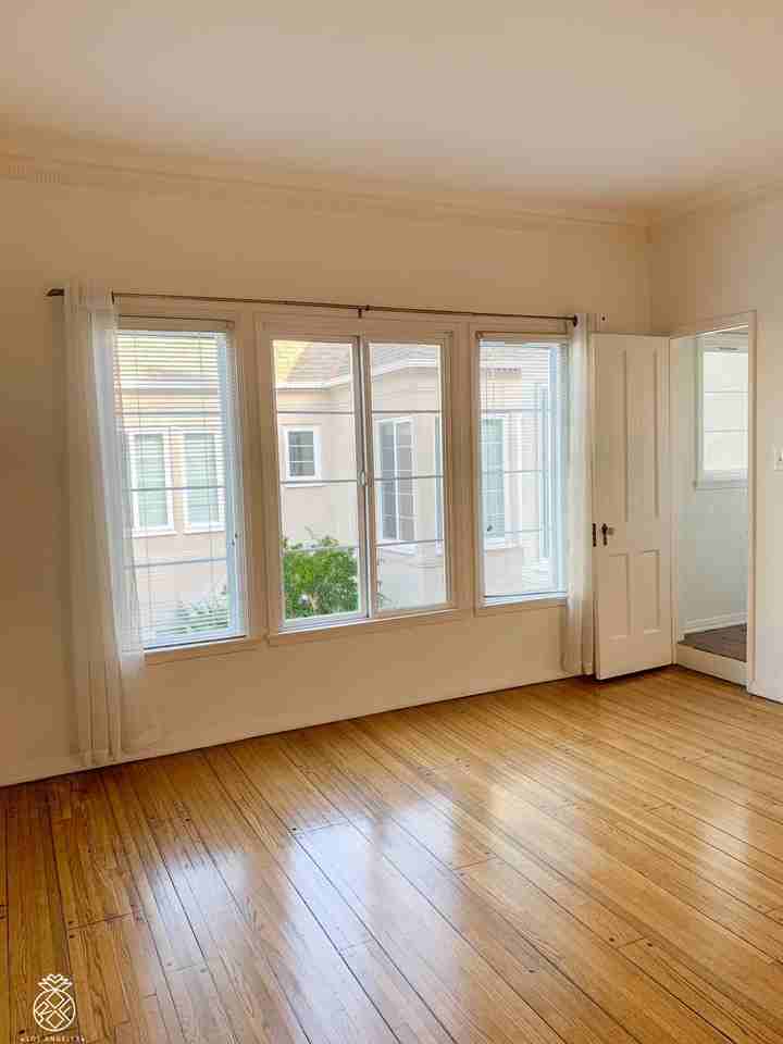 9356 1/2 West Olympic Boulevard - Photo 5 of 30