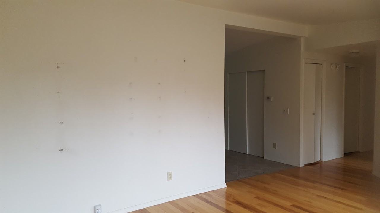 1385 Bostwick Rd - Photo 3 of 12